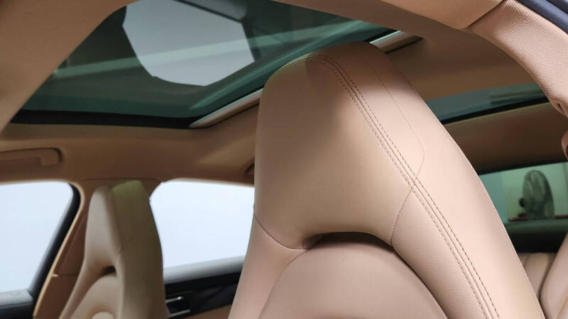 2018 Porsche Panamera 4S