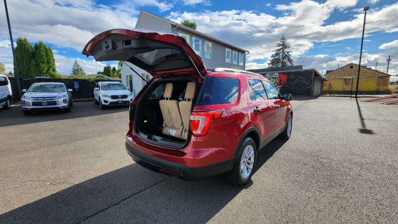 2016 Ford Explorer