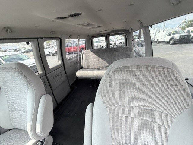 2001 Ford E-Series