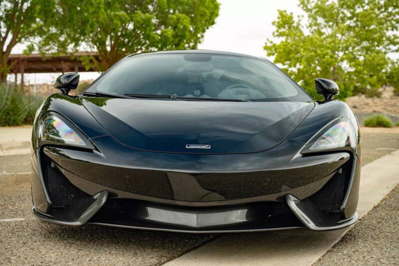 2017 McLaren 570GT