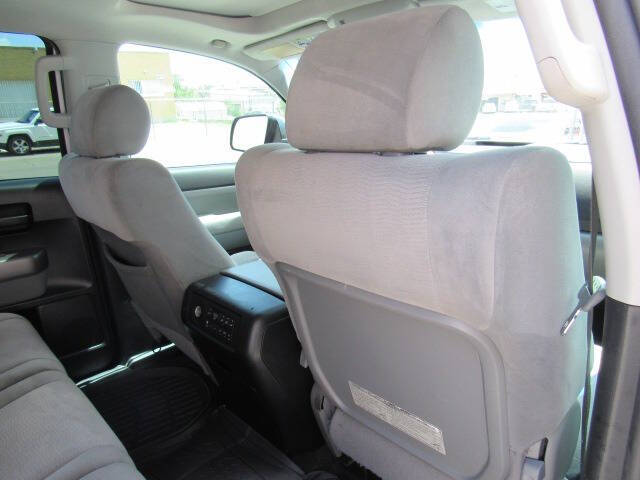 2013 Toyota Sequoia SR5