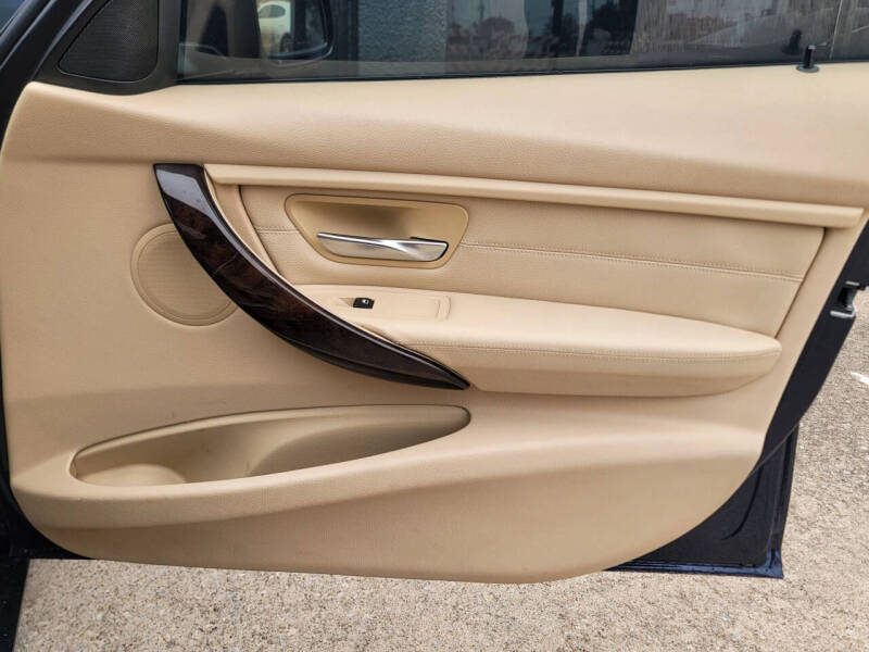 2015 BMW 3 Series 328i