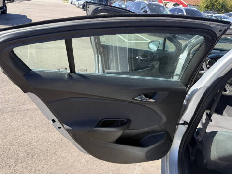 2018 Chevrolet Cruze LT Auto