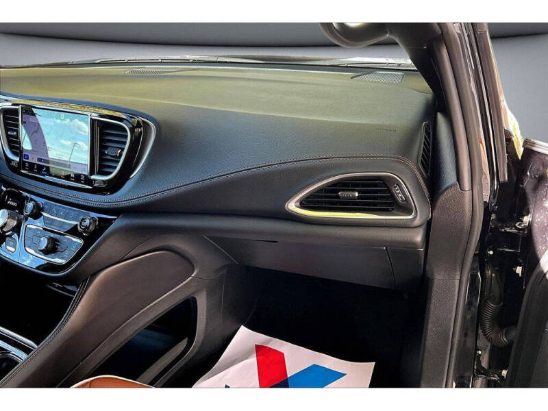 2024 Chrysler Pacifica Pinnacle