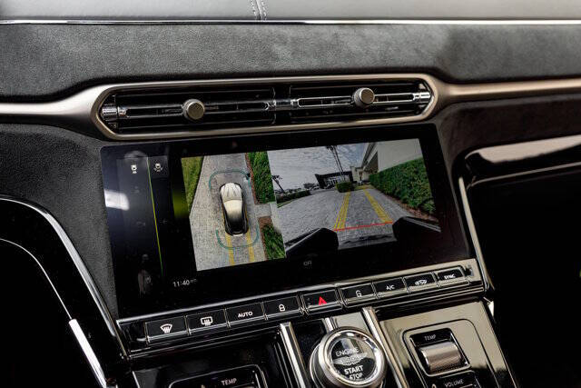 2025 Aston Martin Vantage