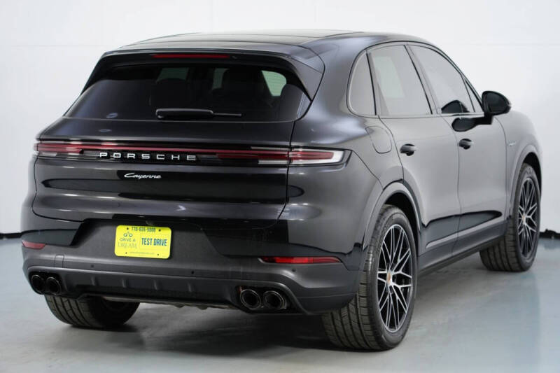 2024 Porsche Cayenne E-Hybrid