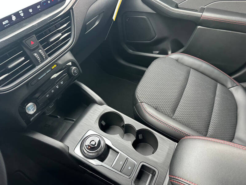 2026 Ford Escape ST-Line Select