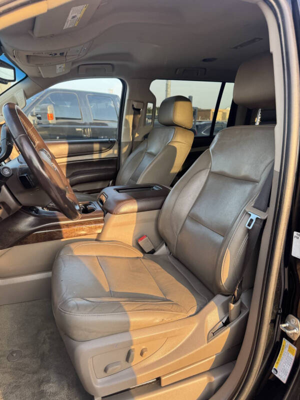 2019 Chevrolet Suburban LT