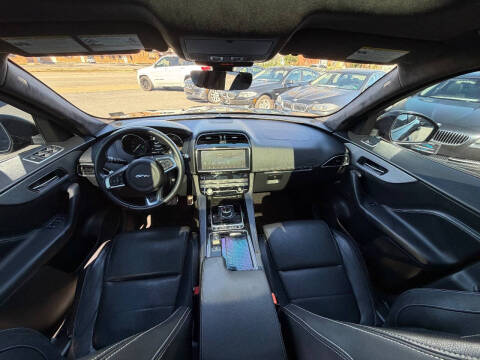 2020 Jaguar F-PACE S