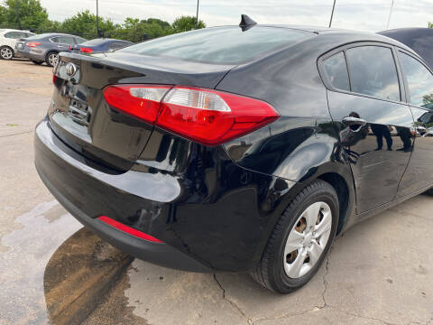 2016 Kia Forte for sale at Auto Haus Imports in Grand Prairie TX