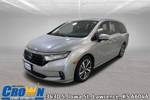 2021 Honda Odyssey for sale at Crown Automotive of Lawrence Kansas in Lawrence KS