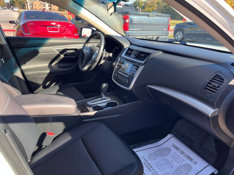 2017 Nissan Altima 2.5 SR