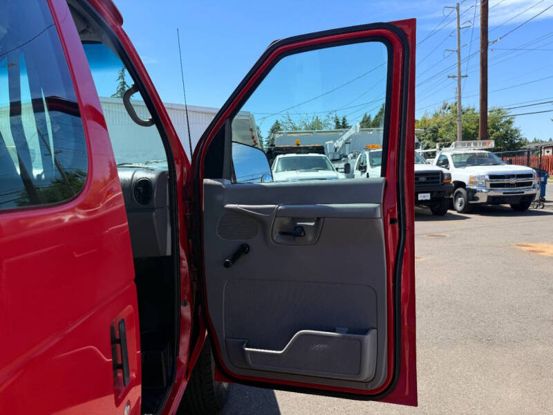 2002 Ford E-Series E-350 SD