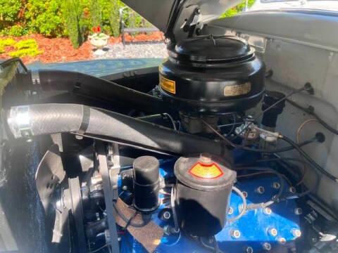 1948 Ford Super Deluxe