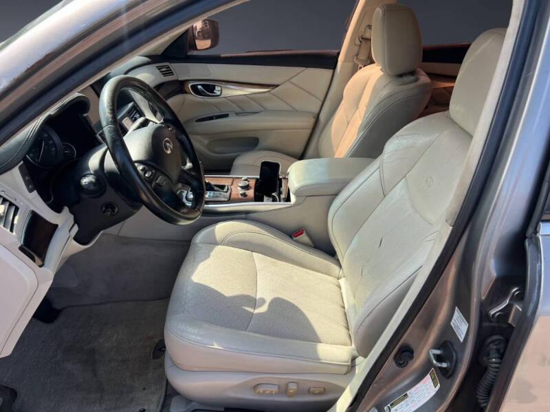 2011 Infiniti M37 x