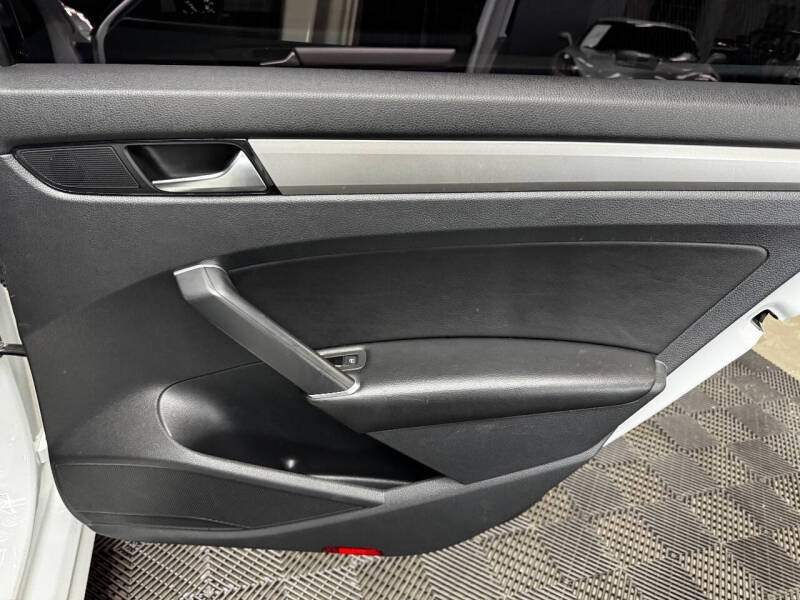 2021 Volkswagen Passat SE