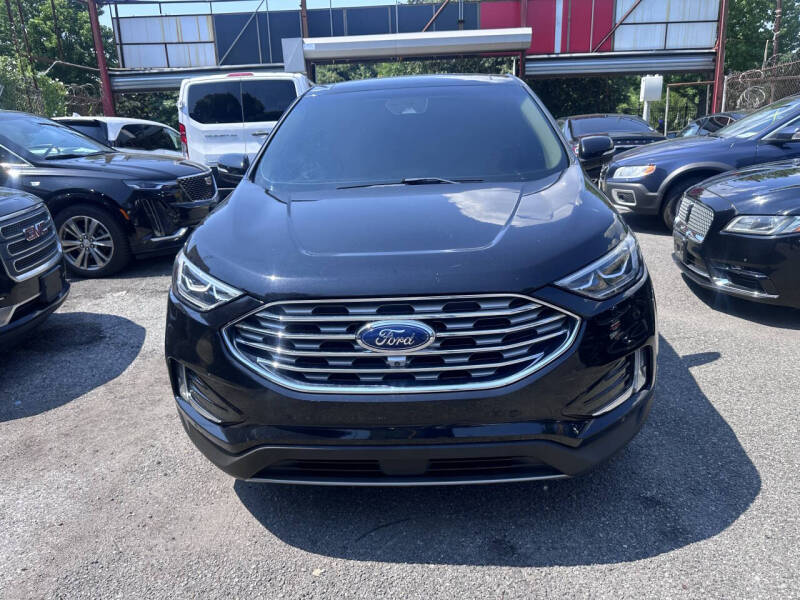 2020 Ford Edge Titanium