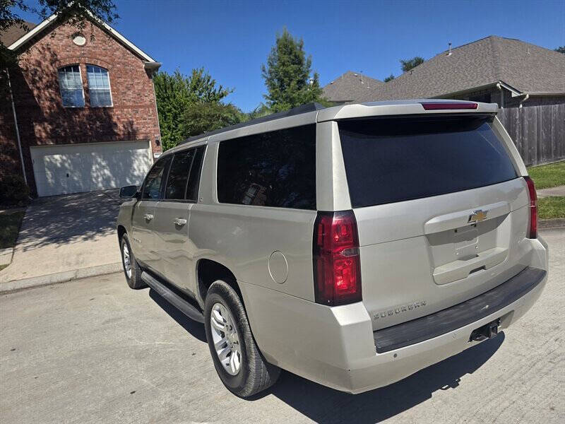 2015 Chevrolet Suburban LT