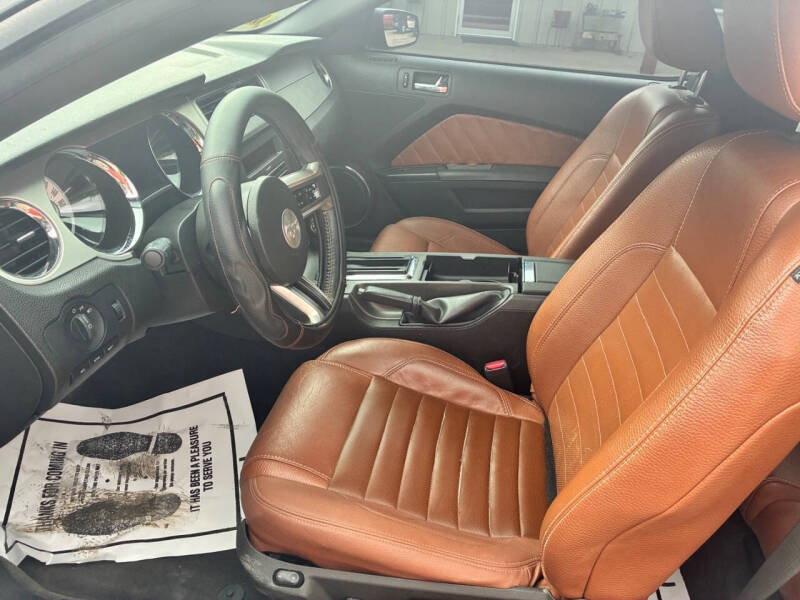 2011 Ford Mustang V6