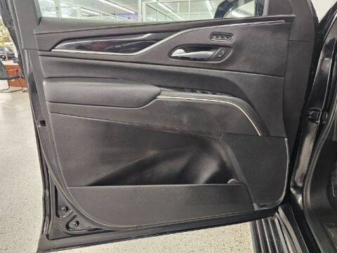 2023 Cadillac Escalade Sport