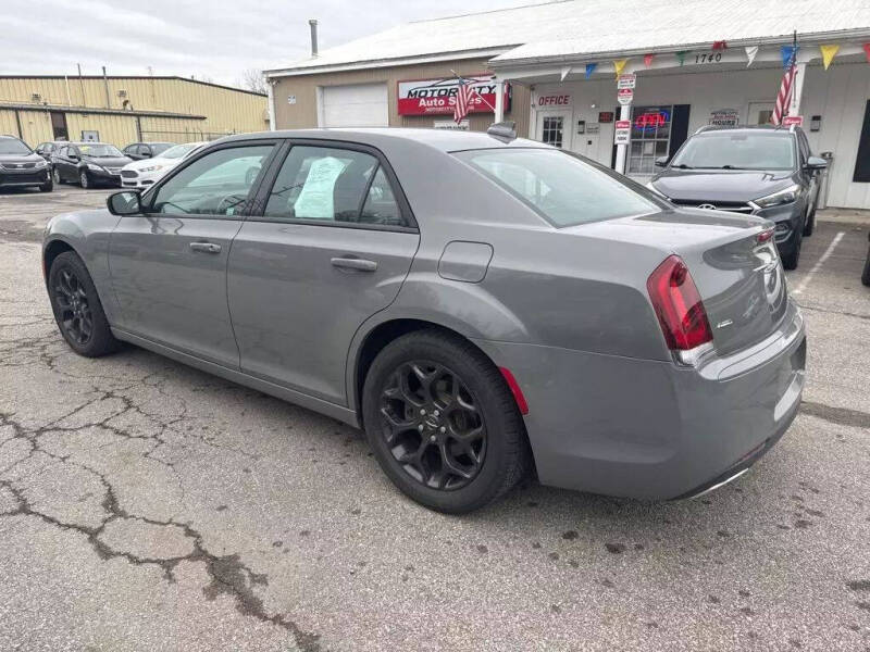 2019 Chrysler 300 S
