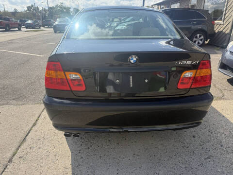 2004 BMW 3 Series 325xi