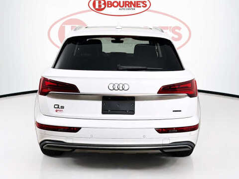 2022 Audi Q5 quattro Premium 40 TFSI