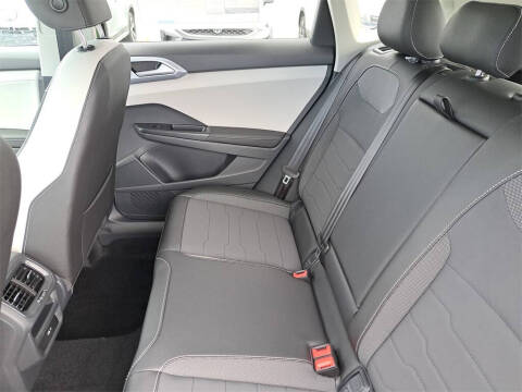 2025 Volkswagen Taos SE