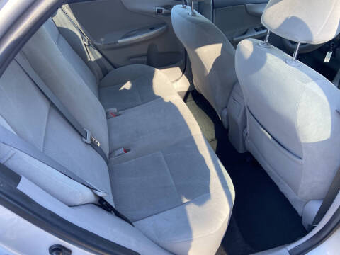 2012 Toyota Corolla LE