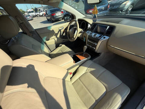 2011 Nissan Murano LE