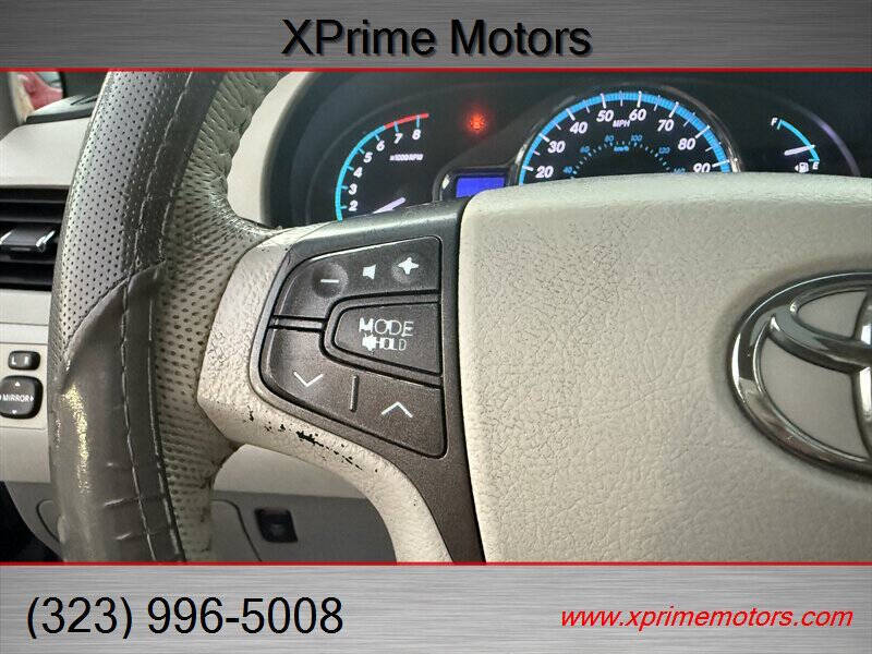 2013 Toyota Sienna XLE 8-Passenger