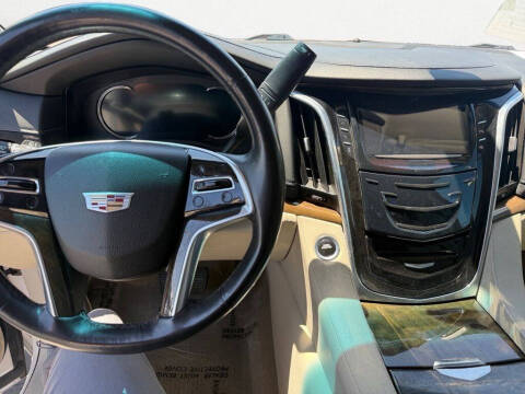 2019 Cadillac Escalade Standard