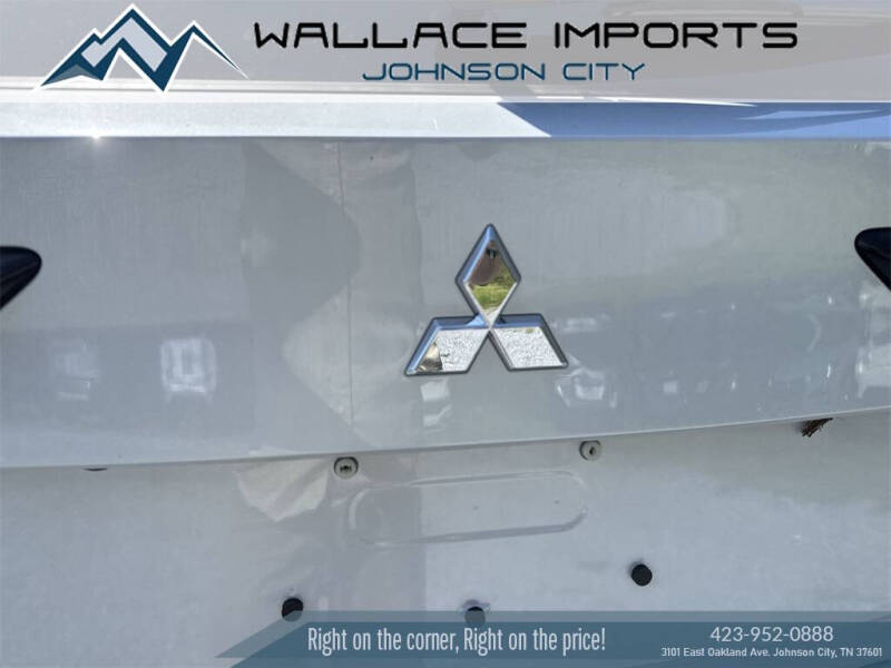 2025 Mitsubishi Outlander PHEV SE