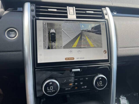 2025 Land Rover Discovery P300 S