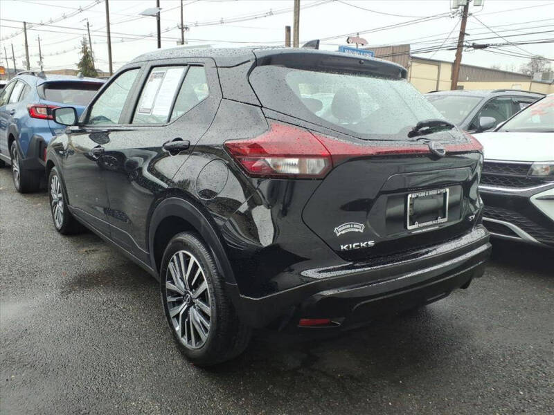 2024 Nissan Kicks SV