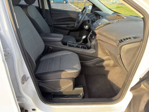 2019 Ford Escape S