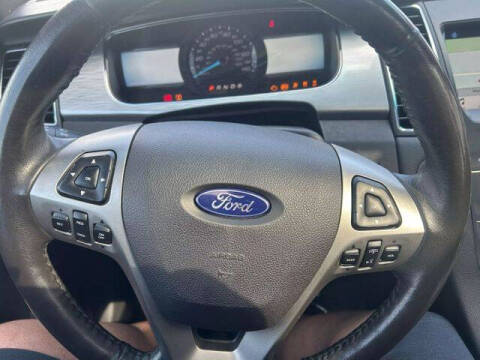 2017 Ford Taurus SEL