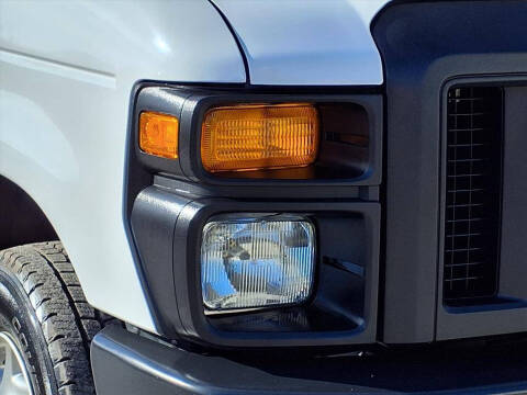 2012 Ford E-Series E-350 SD