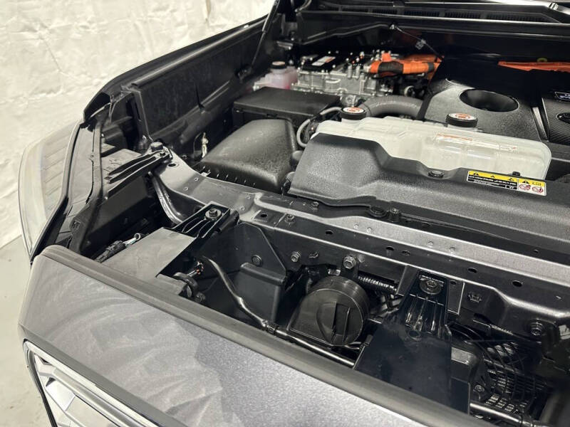 2024 Toyota Sequoia Capstone