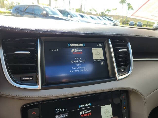 2025 Infiniti QX50 Luxe