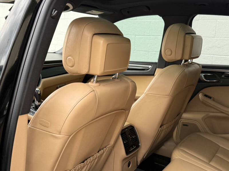 2018 Porsche Macan S