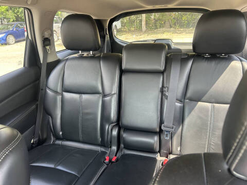2017 Nissan Pathfinder SL