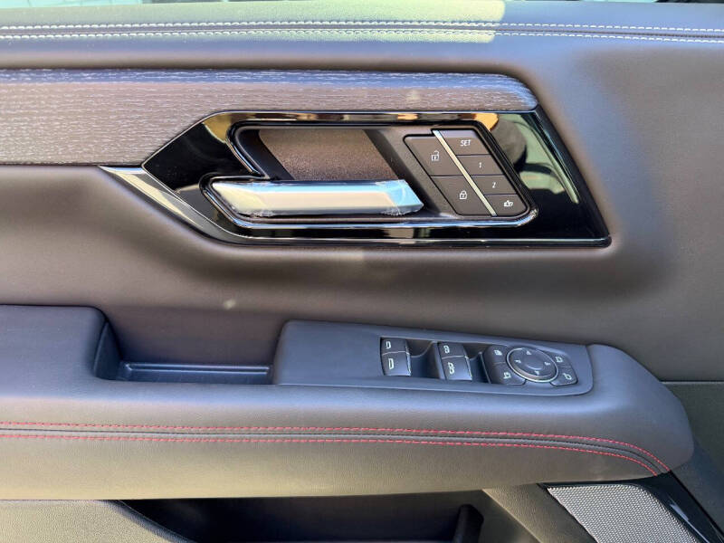 2025 GMC Yukon AT4 Ultimate