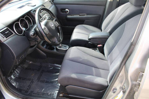 2008 Nissan Versa 1.8 SL