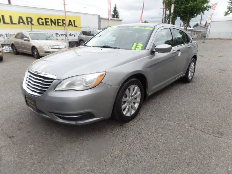 2013 Chrysler 200 for sale at Gold Key Motors in Centralia WA