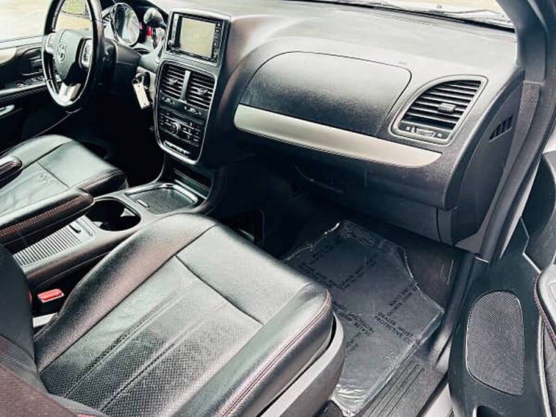 2016 Dodge Grand Caravan R/T