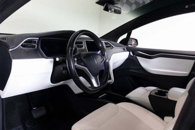 2017 Tesla Model X 90D