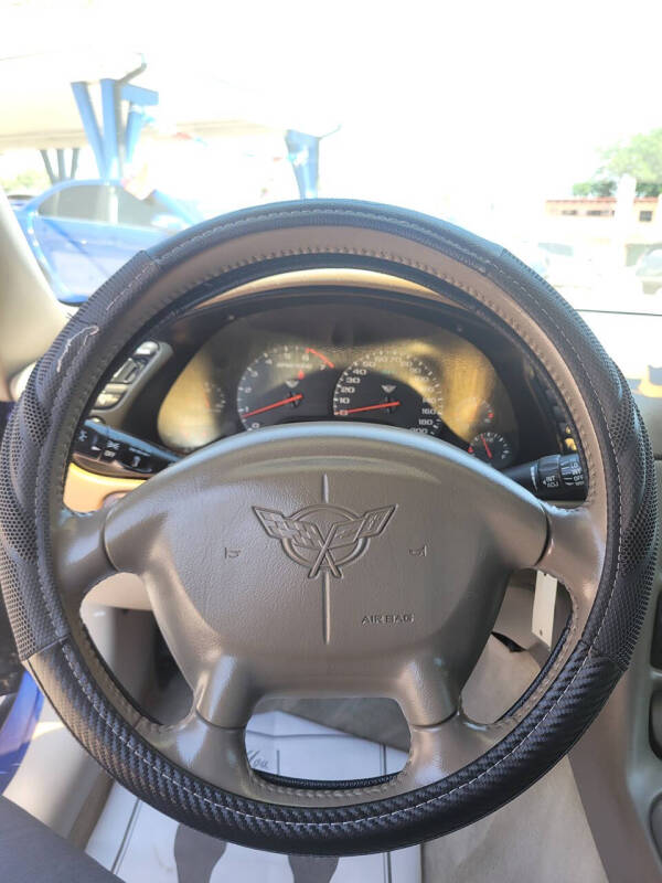 2004 Chevrolet Corvette