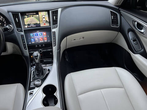 2021 Infiniti Q50 Luxe