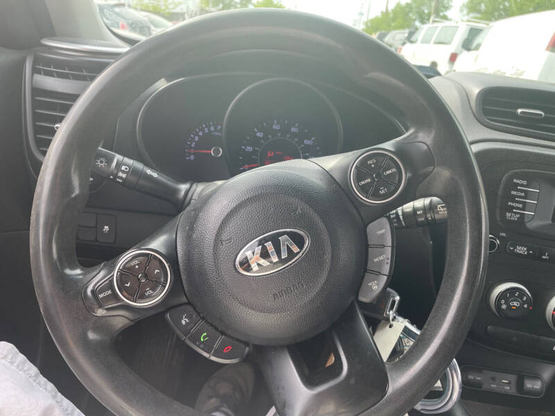 2015 Kia Soul +